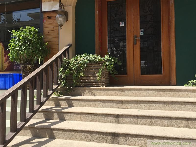 無邊框的 nubia Z9 ，一款既有驚喜，又有驚艷的智能手機