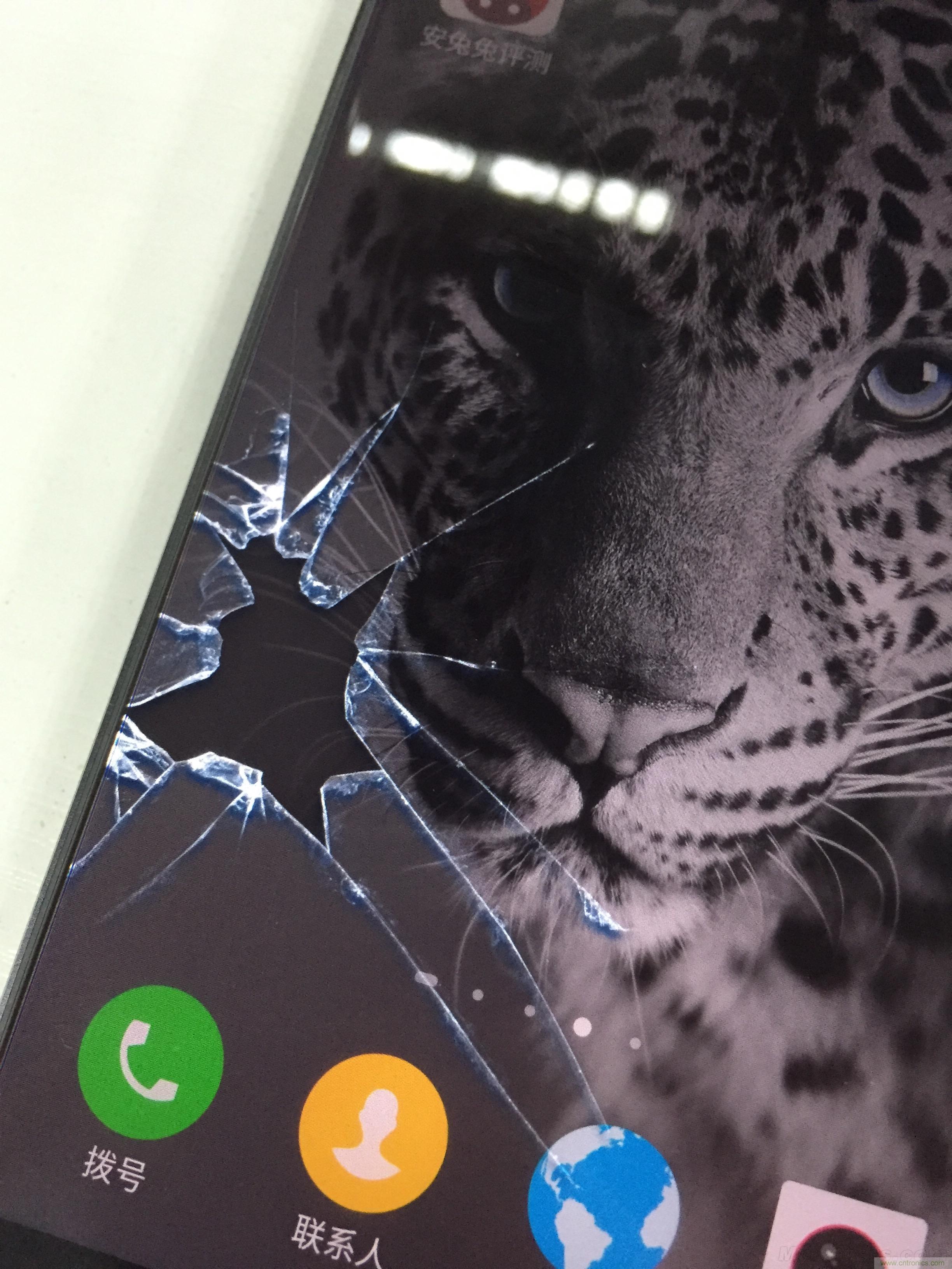 無邊框的 nubia Z9 ，一款既有驚喜，又有驚艷的智能手機