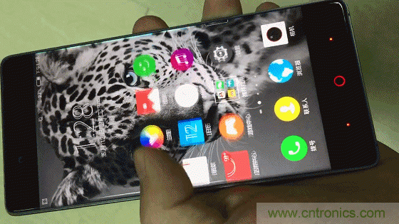 無邊框的 nubia Z9 ，一款既有驚喜，又有驚艷的智能手機