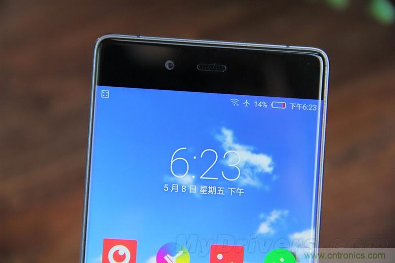 無邊框的 nubia Z9 ，一款既有驚喜，又有驚艷的智能手機