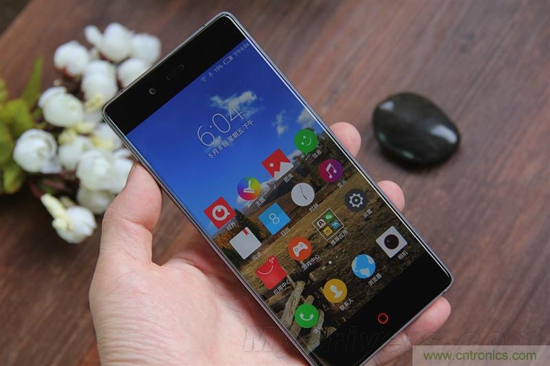 無邊框的 nubia Z9 ，一款既有驚喜，又有驚艷的智能手機