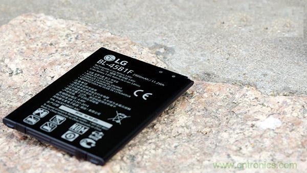 業(yè)界良心 LG V10 評(píng)測(cè):剛毅、冷峻，不失人性化