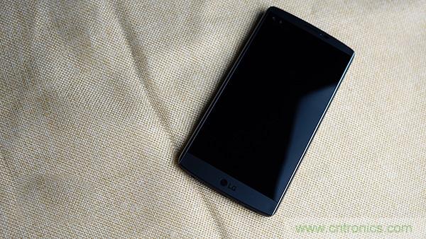 業(yè)界良心 LG V10 評(píng)測(cè):剛毅、冷峻，不失人性化