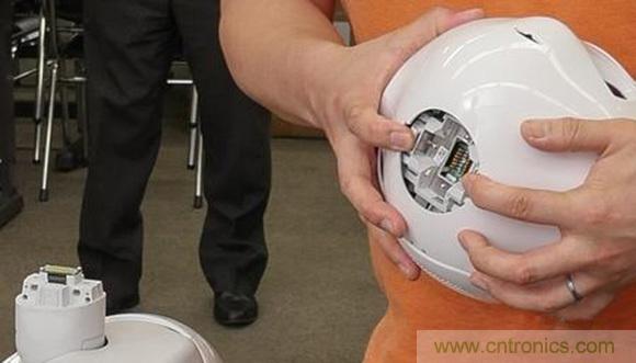 拆解筆記本不過癮，那就來拆拆日本情感機(jī)器人吧！