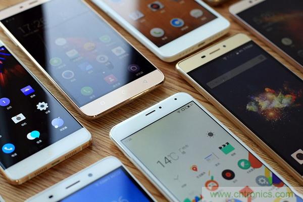 2015年9款千元智能手機(jī)橫評(píng)：誰(shuí)才是紅海霸主？