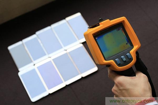 2015年9款千元智能手機(jī)橫評(píng)：誰(shuí)才是紅海霸主？