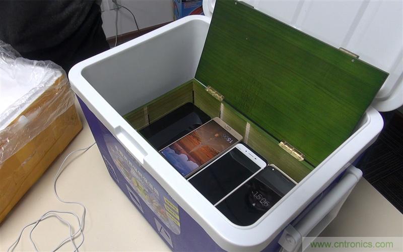 手機抗凍性能大挑戰(zhàn):iPhone被完爆