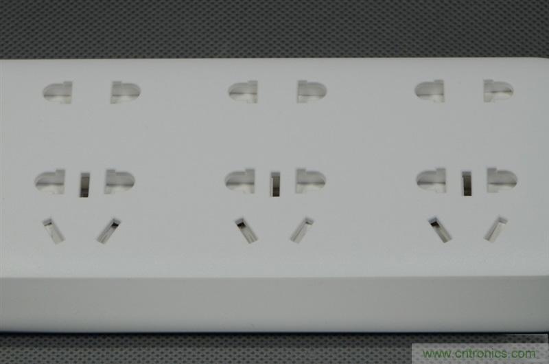 做工怒贊 神秘芯片！小米智能插線板拆解、評測