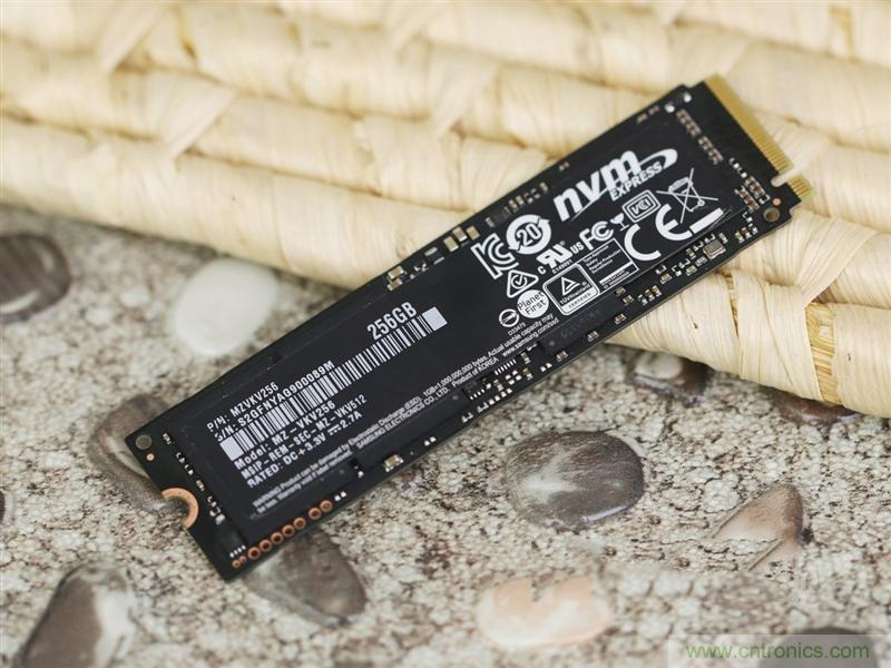 真的性能過剩？揭秘 CPU 對 SSD 的影響