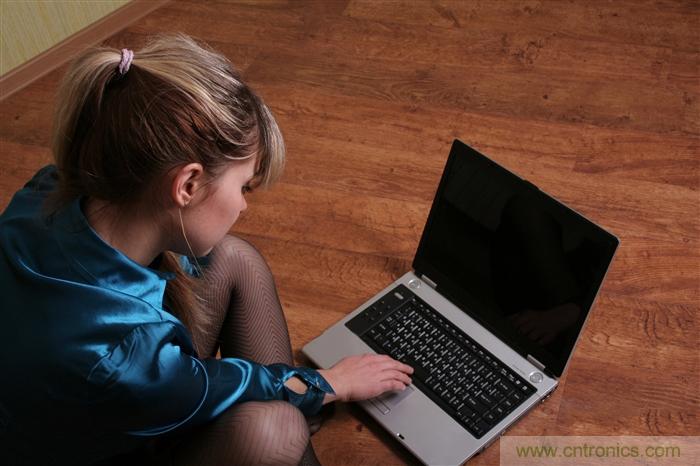 無(wú)線(xiàn)性能很野蠻的上網(wǎng)&ldquo;指揮官&rdquo;&mdash;&mdash;網(wǎng)件R8500