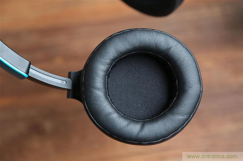 頭條哥的夢(mèng)想之作！FIIL耳機(jī)能讓汪峰上頭條否？