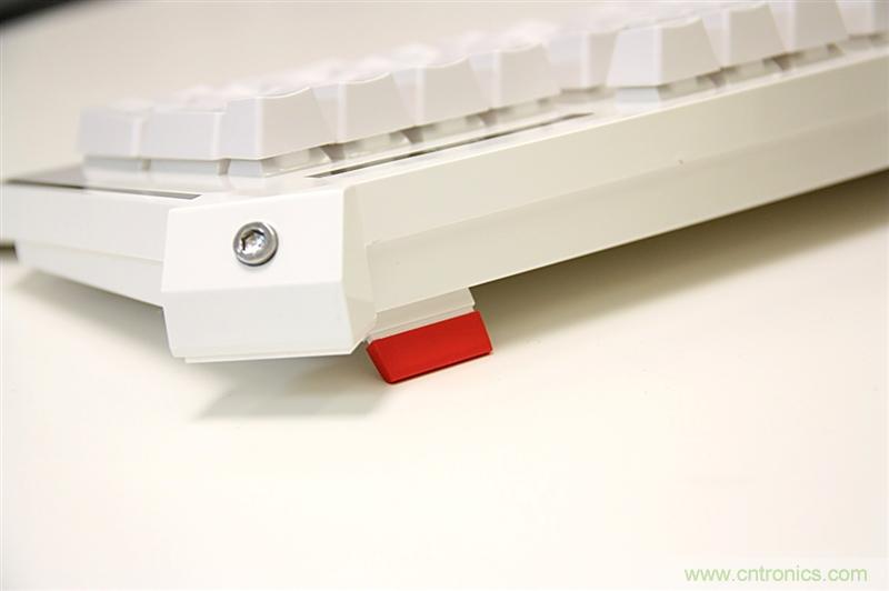 曾經(jīng)的網(wǎng)吧統(tǒng)治者&mdash;雙飛燕血手幽靈機(jī)械鍵盤，真世界最快？