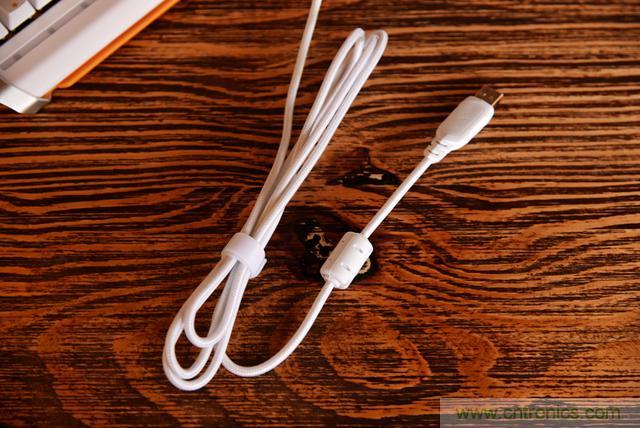 左手寫(xiě)愛(ài)，右手寫(xiě)他&mdash;&mdash;從此鍵盤(pán)鼠標(biāo)不分家！