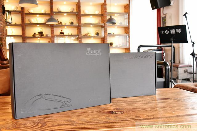 左手寫(xiě)愛(ài)，右手寫(xiě)他&mdash;&mdash;從此鍵盤(pán)鼠標(biāo)不分家！