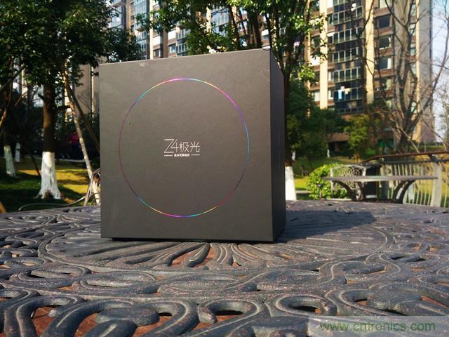 無(wú)屏電視時(shí)代已然來(lái)臨，客廳你做好準(zhǔn)備了嗎？