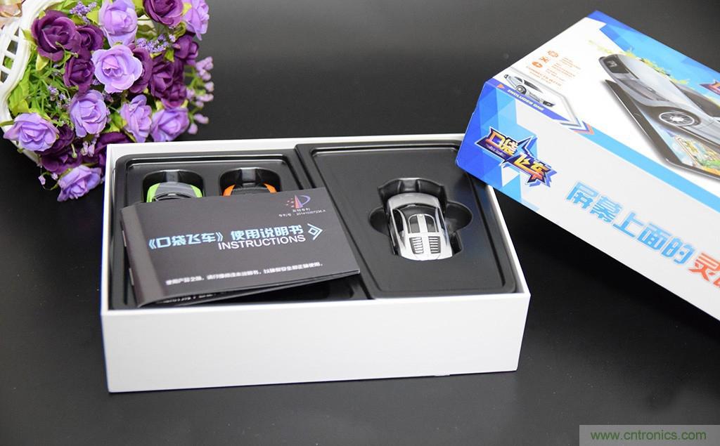 虛擬與現(xiàn)實(shí)相結(jié)合的飛車游戲，讓你體驗(yàn)速度與激情的碰撞！