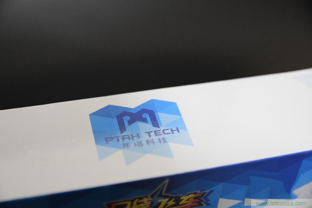 虛擬與現(xiàn)實(shí)相結(jié)合的飛車游戲，讓你體驗(yàn)速度與激情的碰撞！