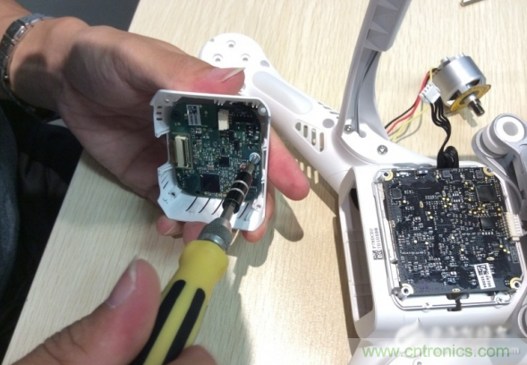 真飛機(jī)拆不著，那就來(lái)拆拆無(wú)人機(jī)&ldquo;鼻祖&rdquo;大疆吧！