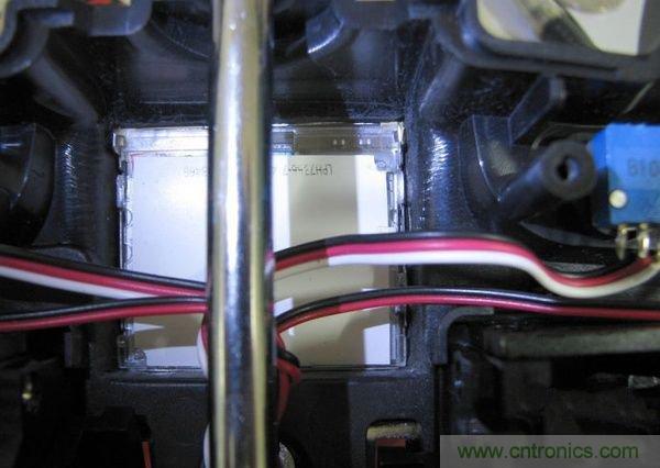 無人機(jī) DIY 制作全過程，酷得不要不要的！