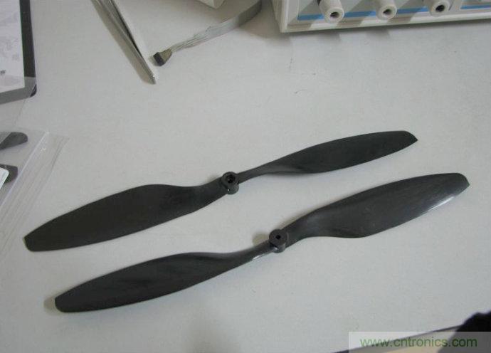 無人機(jī) DIY 制作全過程，酷得不要不要的！