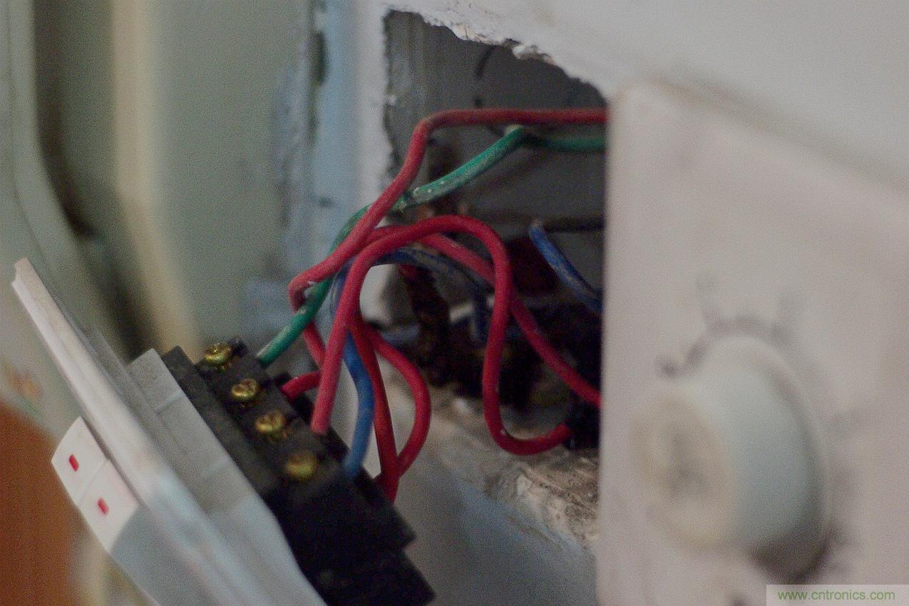 星球大戰(zhàn)原力釋放，無線控制易如反掌