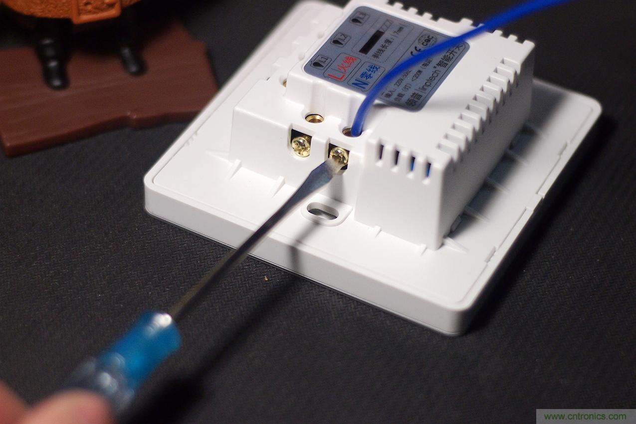 星球大戰(zhàn)原力釋放，無線控制易如反掌