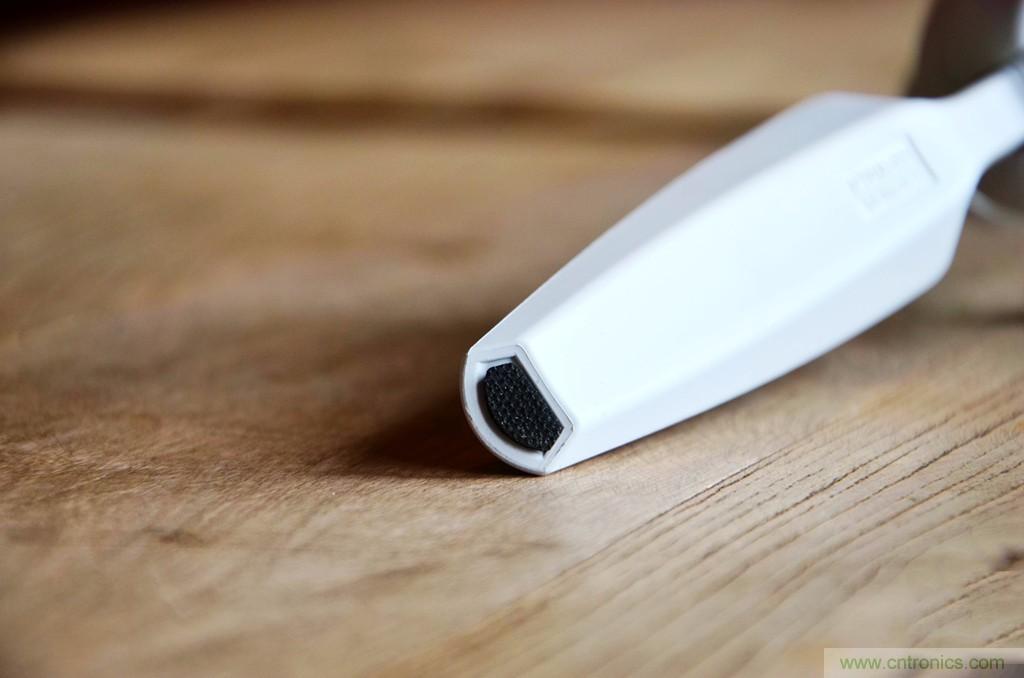 逼格滿滿的相機(jī)便攜三腳架，三足鼎立才安全