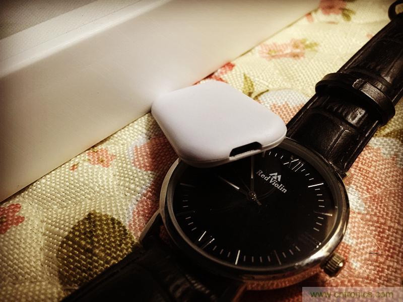 &ldquo;雙享號(hào)&rdquo;讓 iPhone 實(shí)現(xiàn)雙卡雙待，So easy！