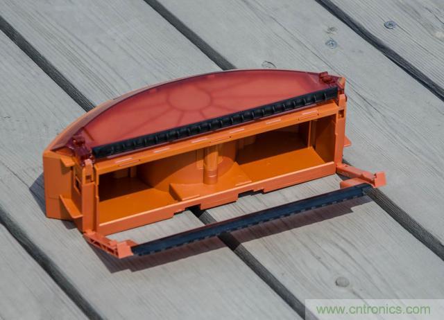 智能導(dǎo)航掃地機(jī)器人，以內(nèi)更靠譜！