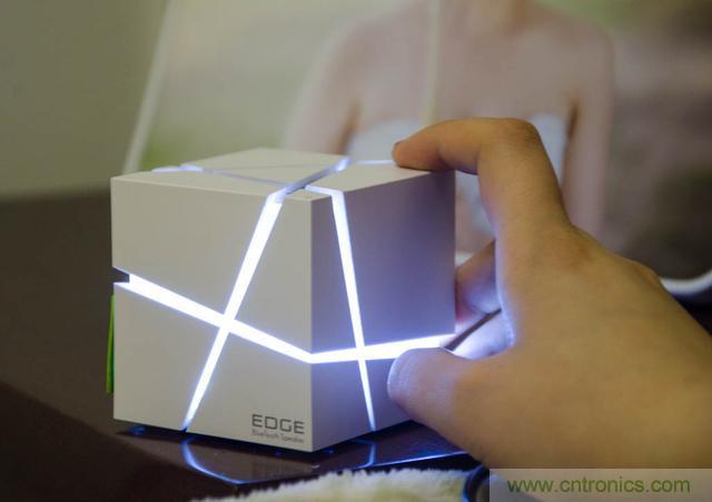 洛斐創(chuàng)意藍(lán)牙音箱，光與建筑點(diǎn)綴生活