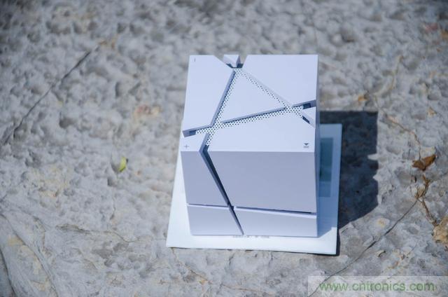 洛斐創(chuàng)意藍(lán)牙音箱，光與建筑點(diǎn)綴生活