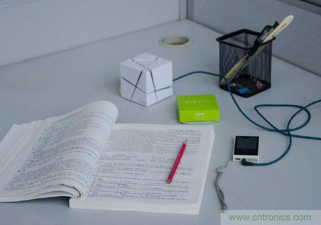 洛斐創(chuàng)意藍(lán)牙音箱，光與建筑點(diǎn)綴生活