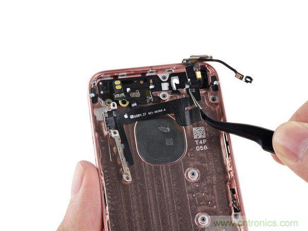 有什么地方?jīng)]有變？iPhone SE真機(jī)拆解