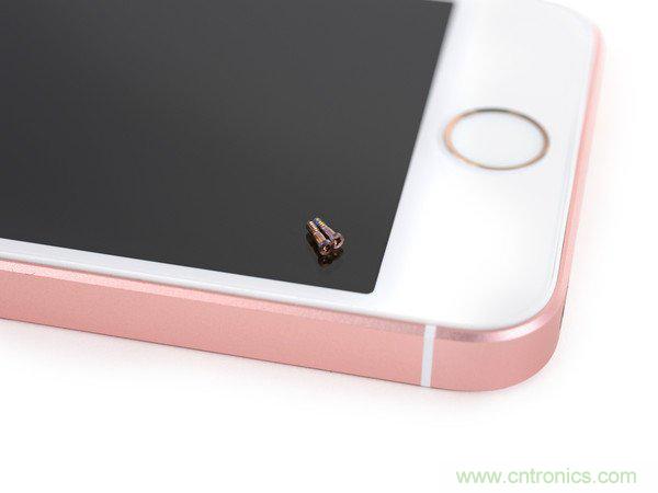 有什么地方?jīng)]有變？iPhone SE真機(jī)拆解