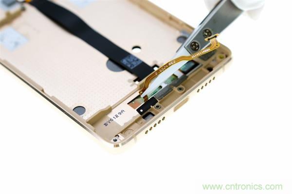 小米手機(jī)4S超詳細(xì)拆解:內(nèi)外硬件大升級(jí)