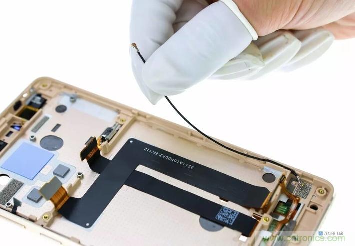 小米手機(jī)4S超詳細(xì)拆解:內(nèi)外硬件大升級(jí)