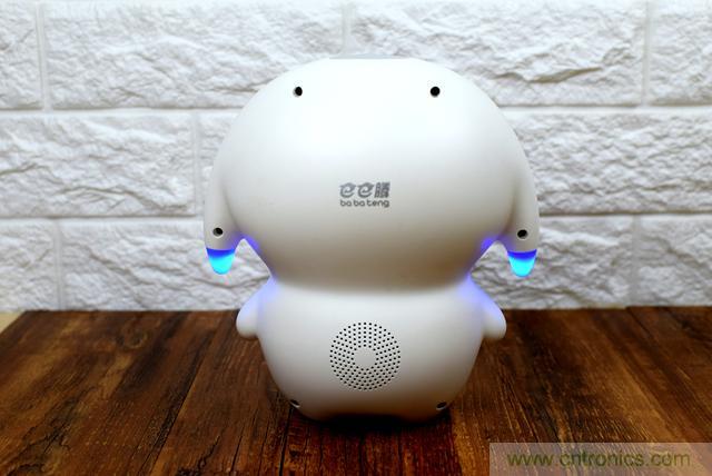 &ldquo;爸爸再不陪我，我就長(zhǎng)大了&rdquo;&mdash;&mdash;小騰機(jī)器人