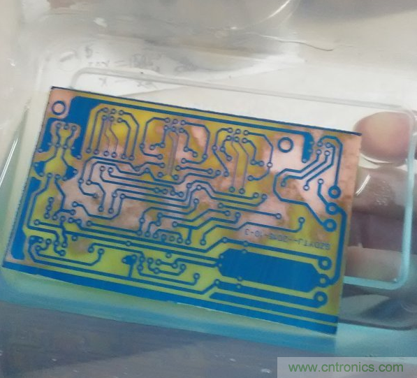 嘗試了四次PCB制作， 最后一發(fā)算是成功了