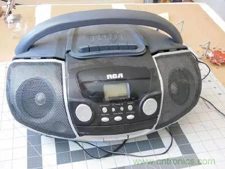 廢舊收音機(jī)如何變身成酷炫機(jī)器人？