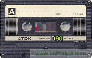 藝術(shù)源于生活，用生活中的物件也能制作磁流體