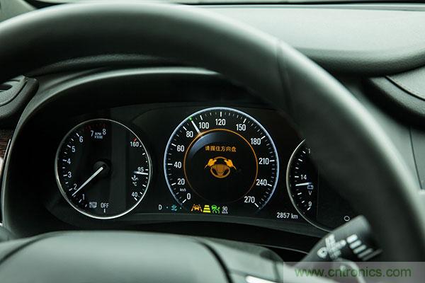 親測(cè)：從ADAS到自動(dòng)駕駛，不同品牌上路表現(xiàn)對(duì)比