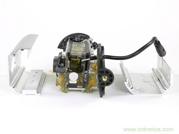 從電池到傳感器，完整拆解小米智能自行車