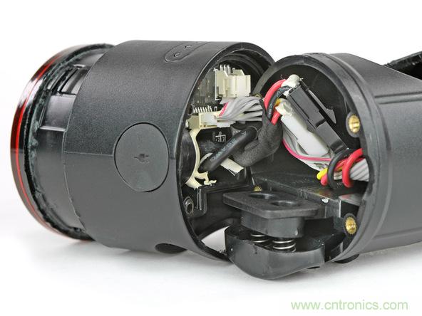 從電池到傳感器，完整拆解小米智能自行車