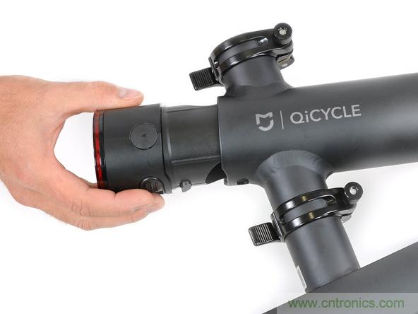 從電池到傳感器，完整拆解小米智能自行車