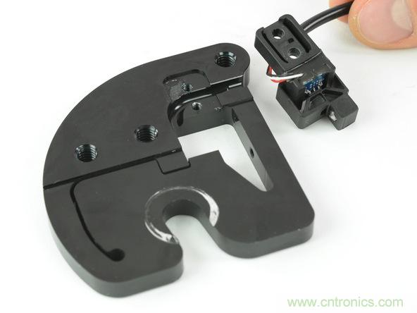 從電池到傳感器，完整拆解小米智能自行車