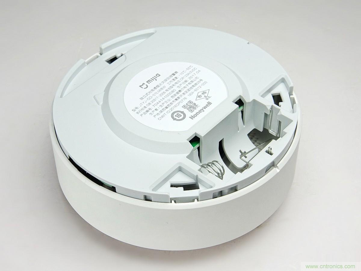 小米煙霧報警器拆解：一顆電池可用五年是如何做到的？