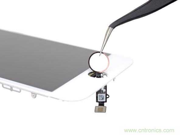 iPhone 8首拆：無線充電版本的iPhone 7？