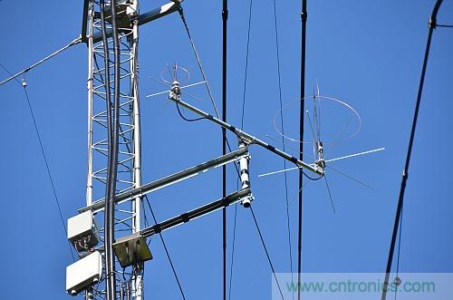 波音787天線布局太夸張？汽車天線復(fù)雜度正逐步接近