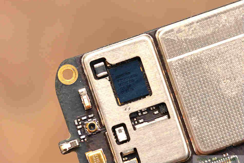 拆解魅族15 Plus：玩轉(zhuǎn)了新概念，但其工藝究竟如何？