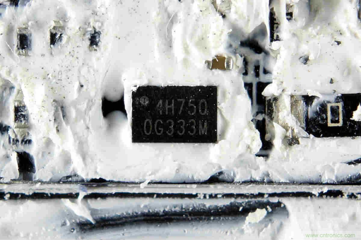 拆解對比：系出同門，小米、紫米無線充電器的差別有多大？